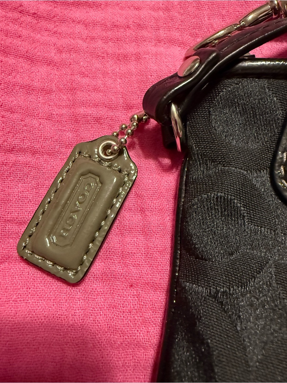 Coach Black Signature Wristlet - Picture 4 of 9